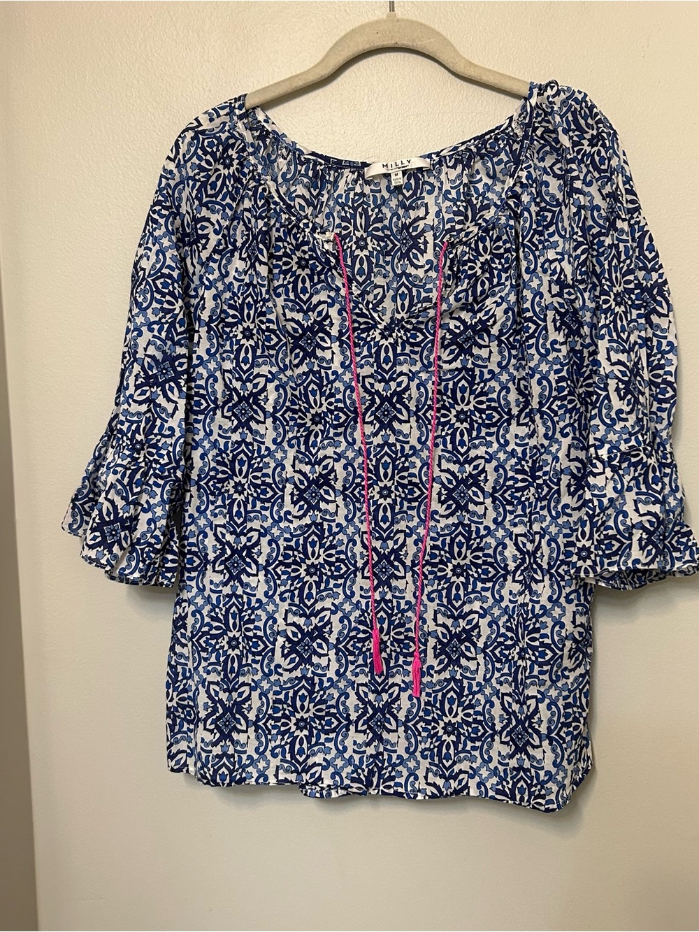 Milly for Design Nation Peasant Top Blue White Boho Blouse Size Medium
Beach